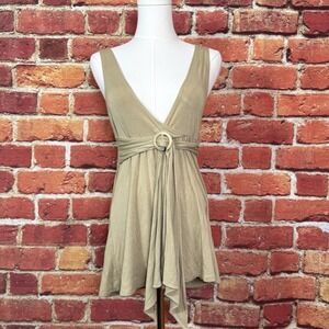 Michael Kors Women's Top Beige Sleeveless Blouse‎ Size XS Low V Neck